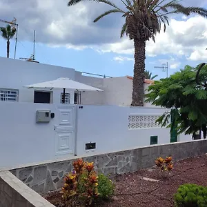 https://cozy-apartament-h10.tenerifehoteles.net